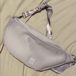 Joy lab fanny pack